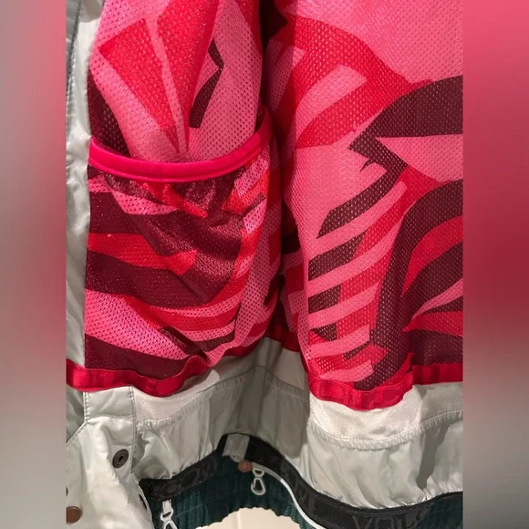 Volcom ’Cache Jacket’ - Picture 7 of 10